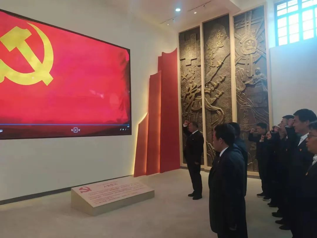 党旗所指 心之所向 卡若区开展"参观红色遗迹,传承红色基因"活动