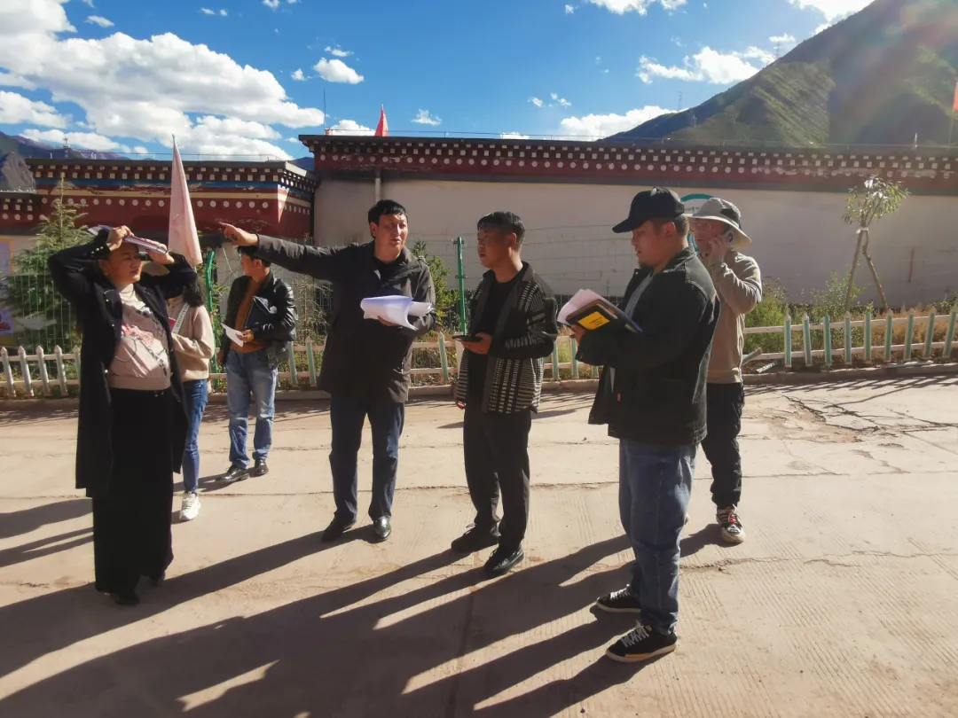 白玛扎西在检查指导民族团结进步模范区创建工作时强调